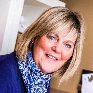 Dr Yvonne BRONCKART